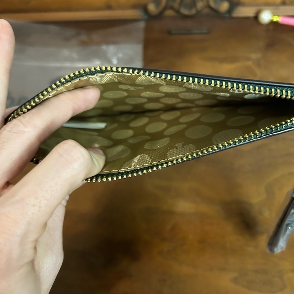 NWT Kate Spade Hunter Green Leather Wristlet - Picture 6 of 6